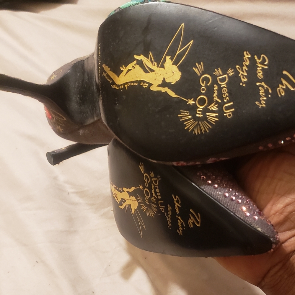 Shoes - Picture 4 of 4